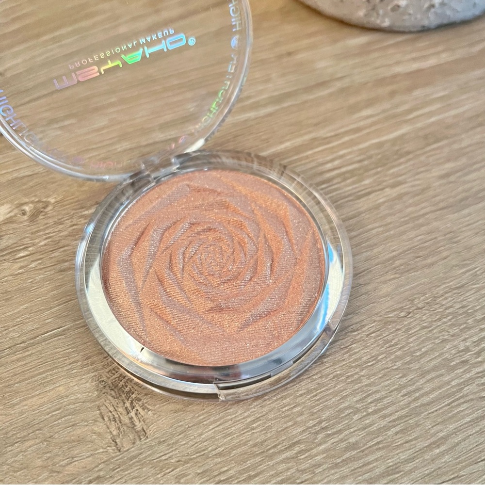 MSYAHO Professional Makeup Rose Highlighter Pressed Powder Shade 03 New - Picture 2 of 4
